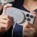 Безжично зарядно устройство, съвместимо с MagSafe - ESR HaloLock - сребристо