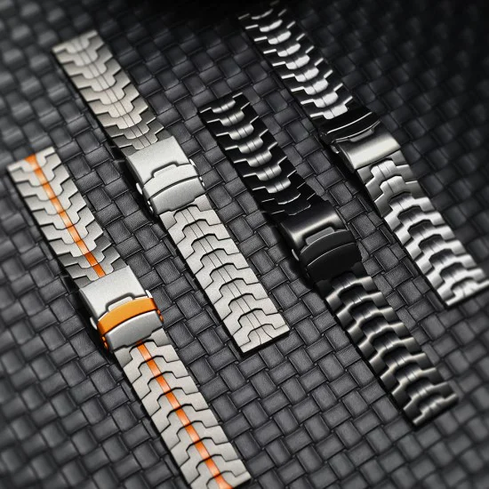 Каишка за Huawei Watch GT 2 (46 мм)/GT 2 Pro/GT 3 Pro (46 мм)/Ultimate, Xiaomi Watch S1 - Каишка за часовник (W063) - Титан