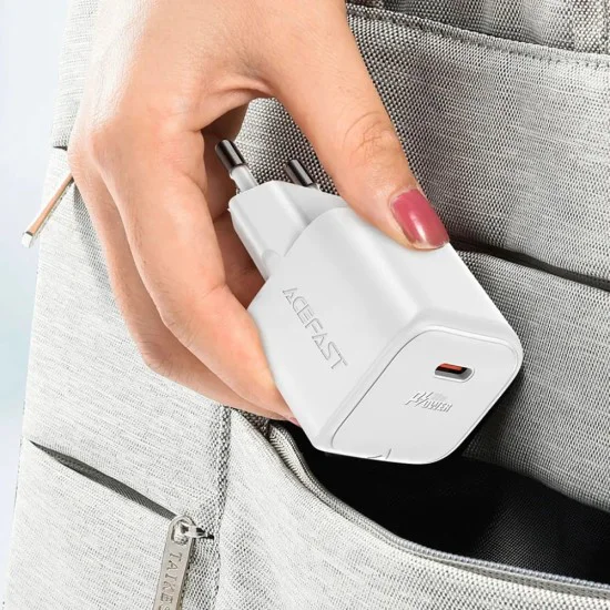 Комплект зарядно устройство за стена A77 – Acefast, с USB-C кабел, зарядно устройство Type-C Mini GaN, PD30W – бяло