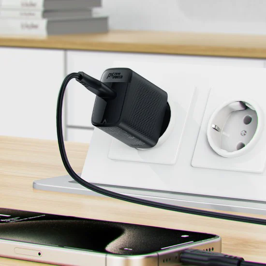 Комплект зарядно за стена A82 – Acefast, с USB-C кабел, Type-C, GaN технология, PD20W – черно