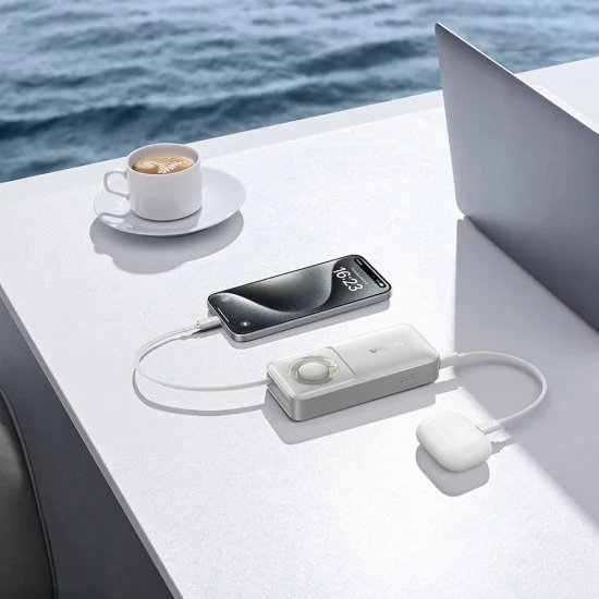 Baseus - Външна батерия Free2Pull (P10073701843-00) - с прибиращ се USB-C кабел, Type-C, дисплей, 10000mAh, 30W, 0.7 м - сива