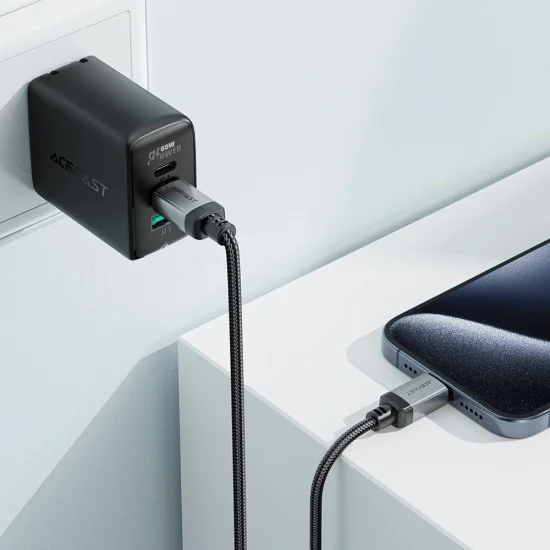 Acefast - Кабел за данни (C20-03) - USB-C към Type-C, 60W, 3A, Бързо зареждане, Устойчив на огъване, Найлонова оплетка, 1.2 м - Черен