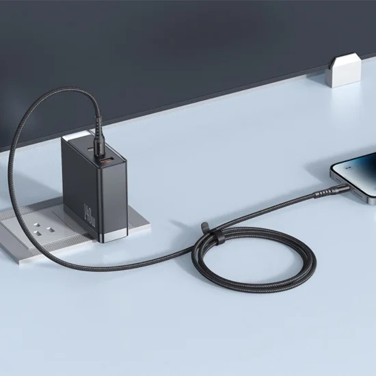 Кабел за данни – Mcdodo (CA-5631) – Type-C → Lightning, найлон оплетка, алуминий, PD36W, 1m – Черен