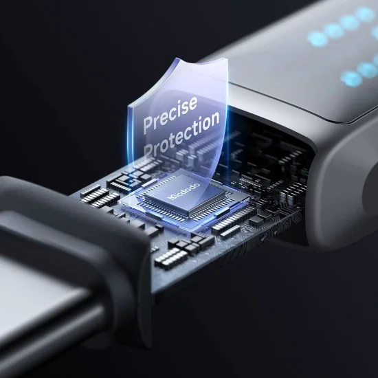 Кабел за данни – Mcdodo (CA-2350) – USB-C → USB-A, 6A, LED дисплей, 1.2m – Черен