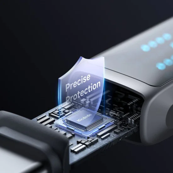 Кабел за данни – Mcdodo (CA-4250) – USB-C → USB-C, 100W, LED дисплей, PD бързо зареждане, 1.2m – Черен