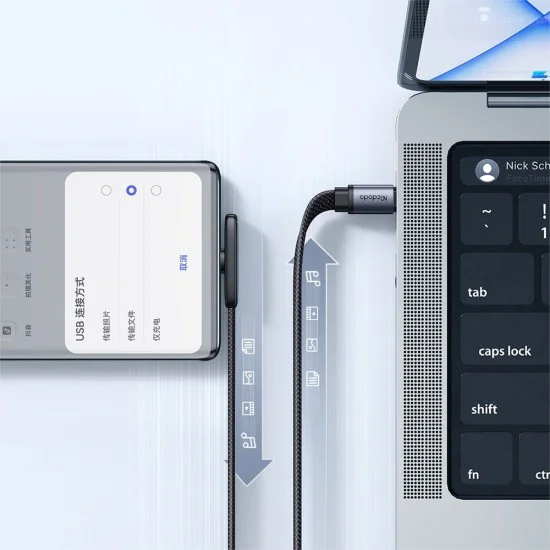 Кабел за данни – Mcdodo (CA-3360) – USB-C → USB-C, 90° дизайн, 65W, LED индикатор, 1.2m – Черен