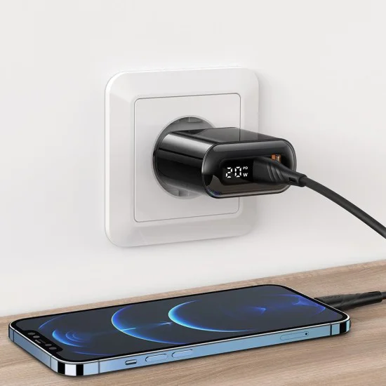 Стенен адаптер Chocolate Series – Mcdodo (CH-7170) – USB-C/A, 20W, цифров дисплей, PD + QC – Черен