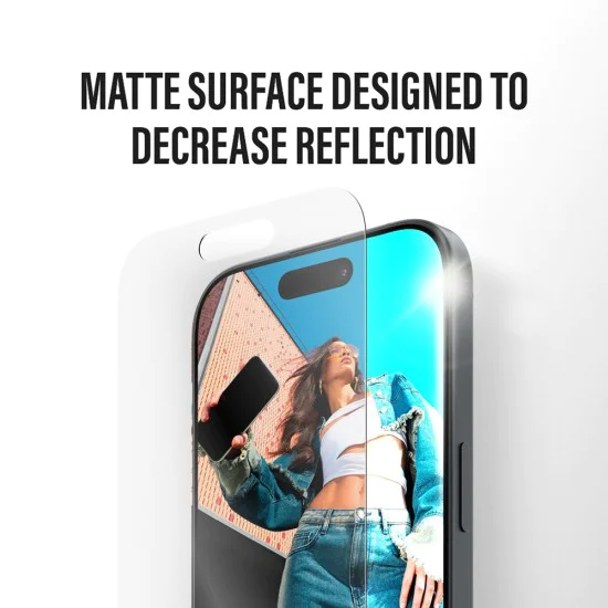 PanzerGlass® - Антирефлексен защитен екран с EasyAligner - iPhone 17 / iPhone 16 Pro - Матово прозрачно