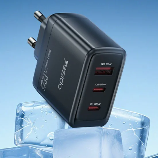 Зарядно за стена – Yesido Wall Charger (YC144) – 2× Type-C + USB-A, GaN, 65W, Fast Charge – Черно