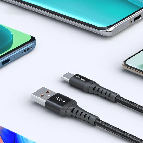 Кабел за данни – Mcdodo (CA-2271) – USB → Type-C, найлон оплетка, алуминий, QC4.0/3.0, 1m – Черен