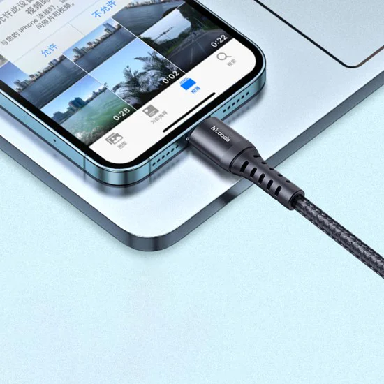 Кабел за данни – Mcdodo (CA-2261) – USB → Lightning, найлон оплетка, алуминий, 3A, 1m – Черен
