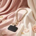 Ремък за ръка Guess Hand Strap Saffiano 4G Charm - Универсален, Saffiano еко кожа - Черен