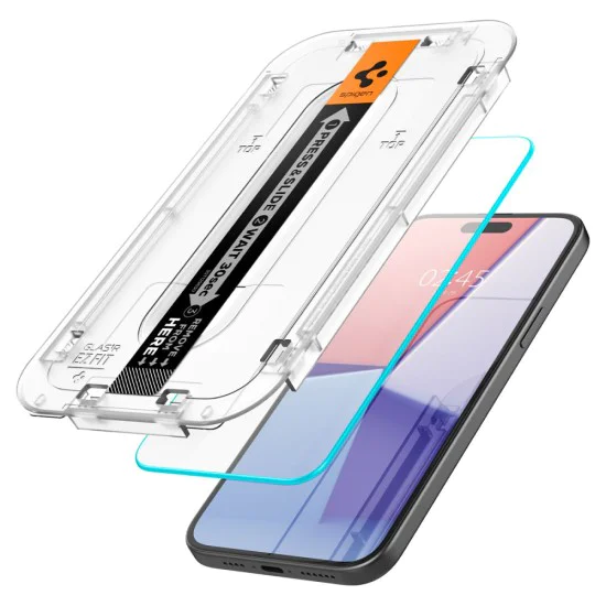 Протектор за iPhone 15 - Spigen Glas.tR EZ FIT - Прозрачен