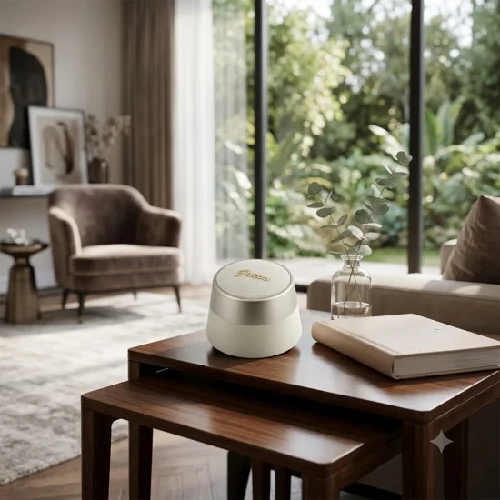 Безжична колонка Guess Speaker Script Metal Logo (GUWSL3PALPLK) - TWS, USB-C, Bluetooth V5.4, 1200mAh, 5W - Черен