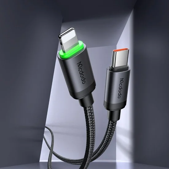 Кабел за данни Mcdodo (CA-4820) - USB-C към Lightning, найлонова оплетка, алуминиева сплав, 36W, 1m - Черен