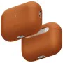 Калъф за AirPods Pro 3 - UNIQ Lino Hybrid Liquid Silicon - Оранжев (Sunset Orange)