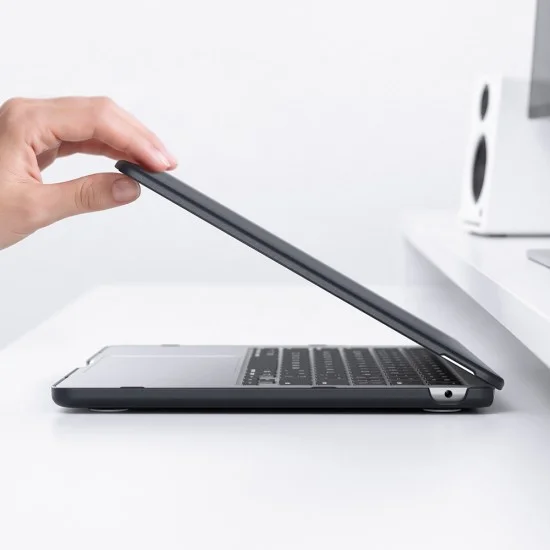 Калъф за MacBook Air 15 (2026 / 2025 / 2024 / 2023) - Nano Pop (ACS11267) - Spigen - Черен сусам