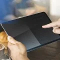 Поверителен стъклен протектор за таблет Techsuit ArmorGlass CrystalHD (2 броя в комплект) - iPad 10.2 (2019/2020/2021) - Прозрачен