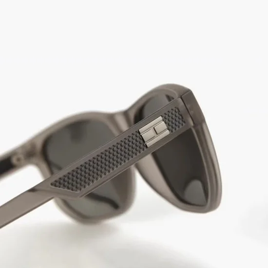 Слънчеви очила Techsuit Polarized Sunglasses (8502) - мъжки, поляризирани, Wayfarer дизайн - Сив