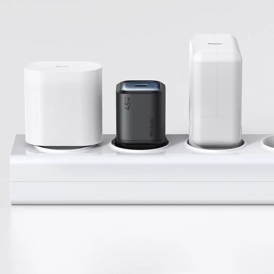 Зарядно за стена Mcdodo Ultimate Mini (CH-4391) - GaN USB-C, 45W, бързо зарядно - Черно